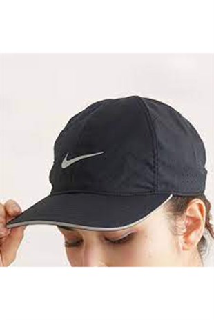 Nike DC3598-010 Dri-FIT  Delikli Koşu Şapkası